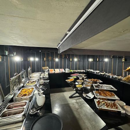 Your Sunshine Apartments Batumi Exterior foto